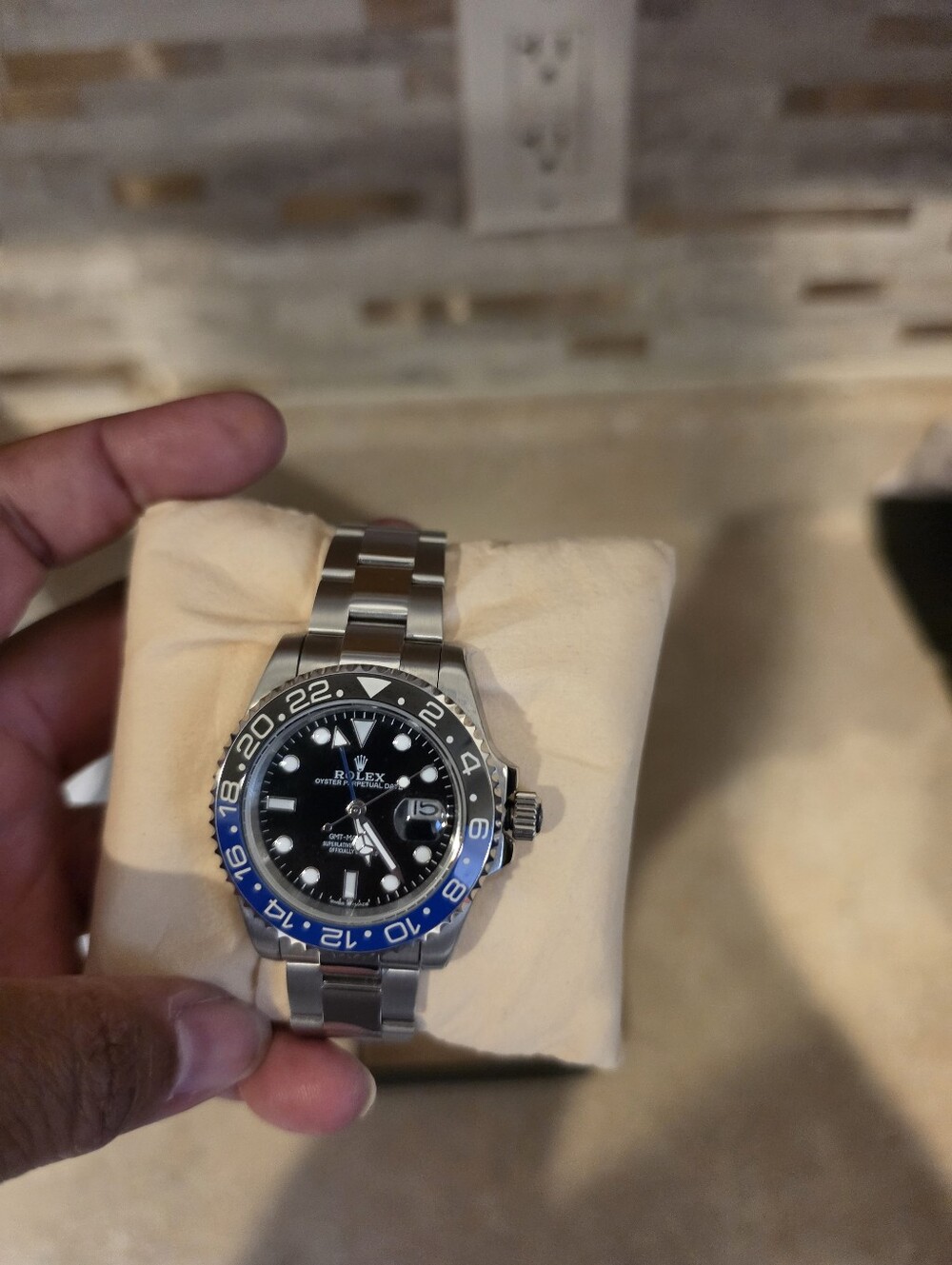 Rolex GMT-Master II Black Dial with Blue and Black Bezel - Picture 5 of 6